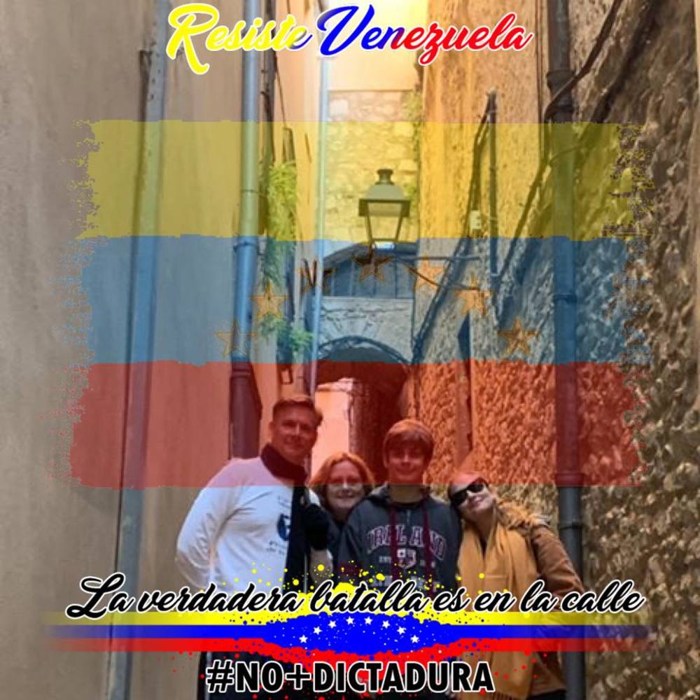 Meet your Posher, Claudia